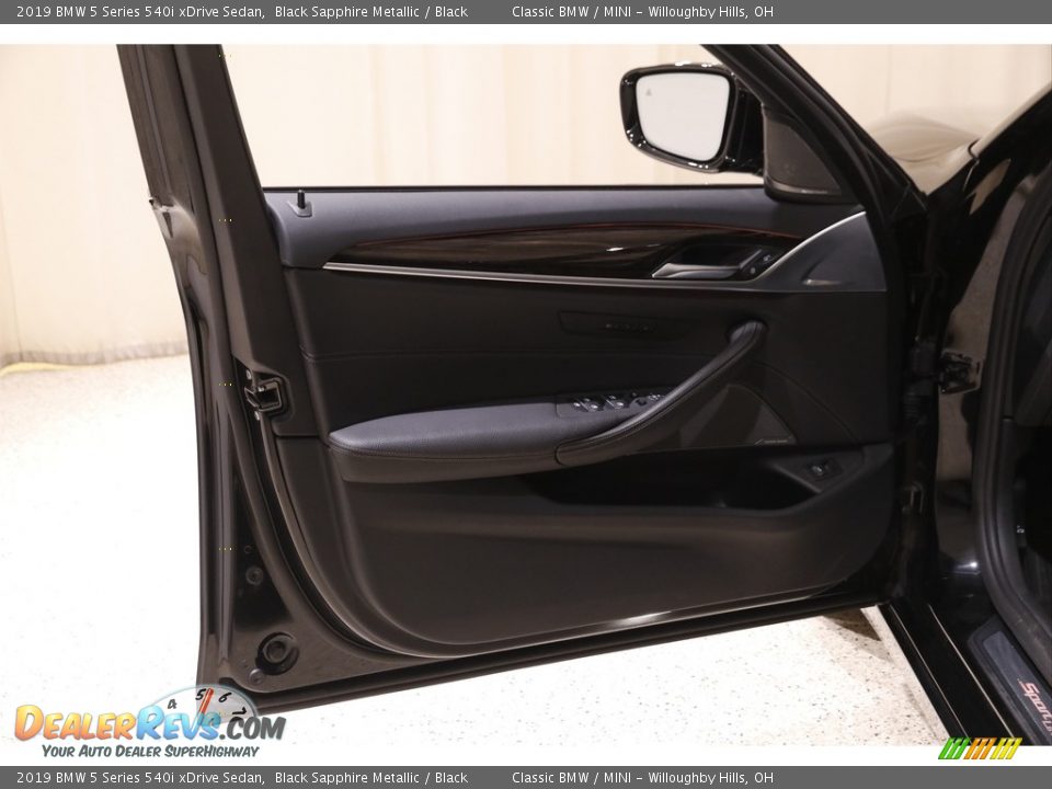 2019 BMW 5 Series 540i xDrive Sedan Black Sapphire Metallic / Black Photo #4