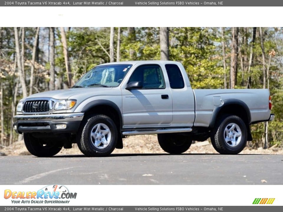 2004 Toyota Tacoma V6 Xtracab 4x4 Lunar Mist Metallic / Charcoal Photo #1