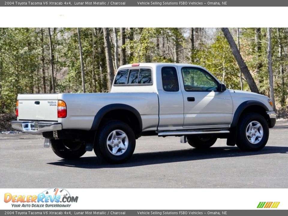 2004 Toyota Tacoma V6 Xtracab 4x4 Lunar Mist Metallic / Charcoal Photo #12