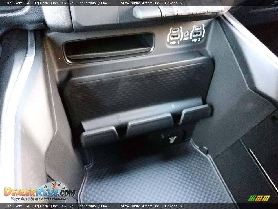 2022 Ram 1500 Big Horn Quad Cab 4x4 Bright White / Black Photo #26
