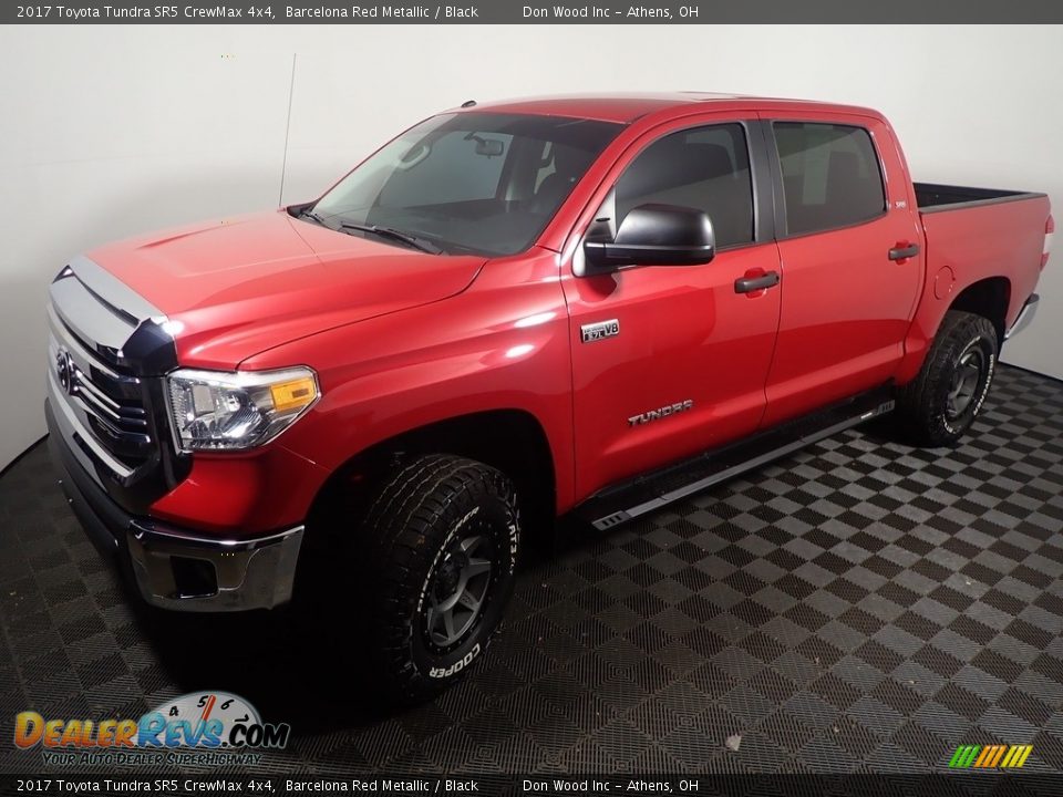 2017 Toyota Tundra SR5 CrewMax 4x4 Barcelona Red Metallic / Black Photo #10
