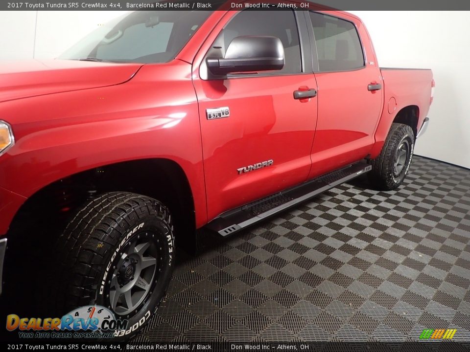 2017 Toyota Tundra SR5 CrewMax 4x4 Barcelona Red Metallic / Black Photo #11
