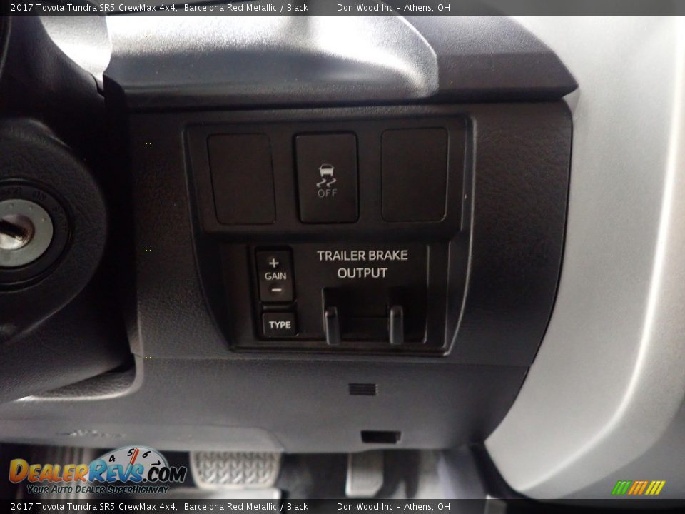 2017 Toyota Tundra SR5 CrewMax 4x4 Barcelona Red Metallic / Black Photo #33