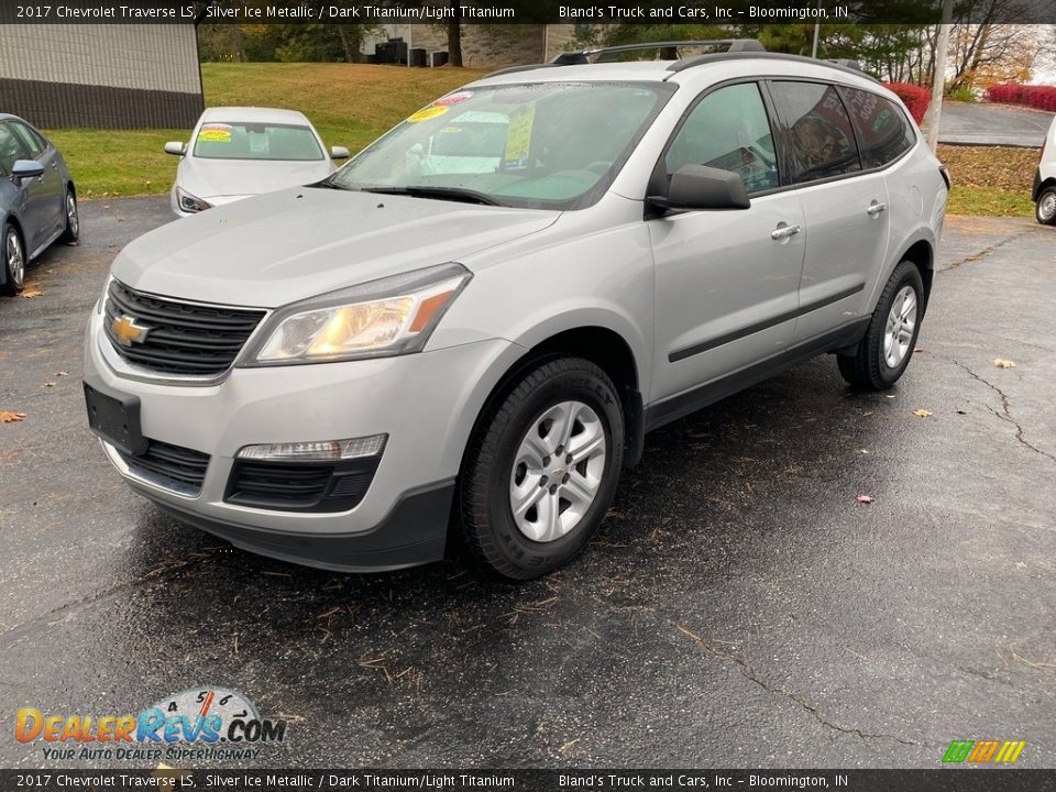 2017 Chevrolet Traverse LS Silver Ice Metallic / Dark Titanium/Light Titanium Photo #2