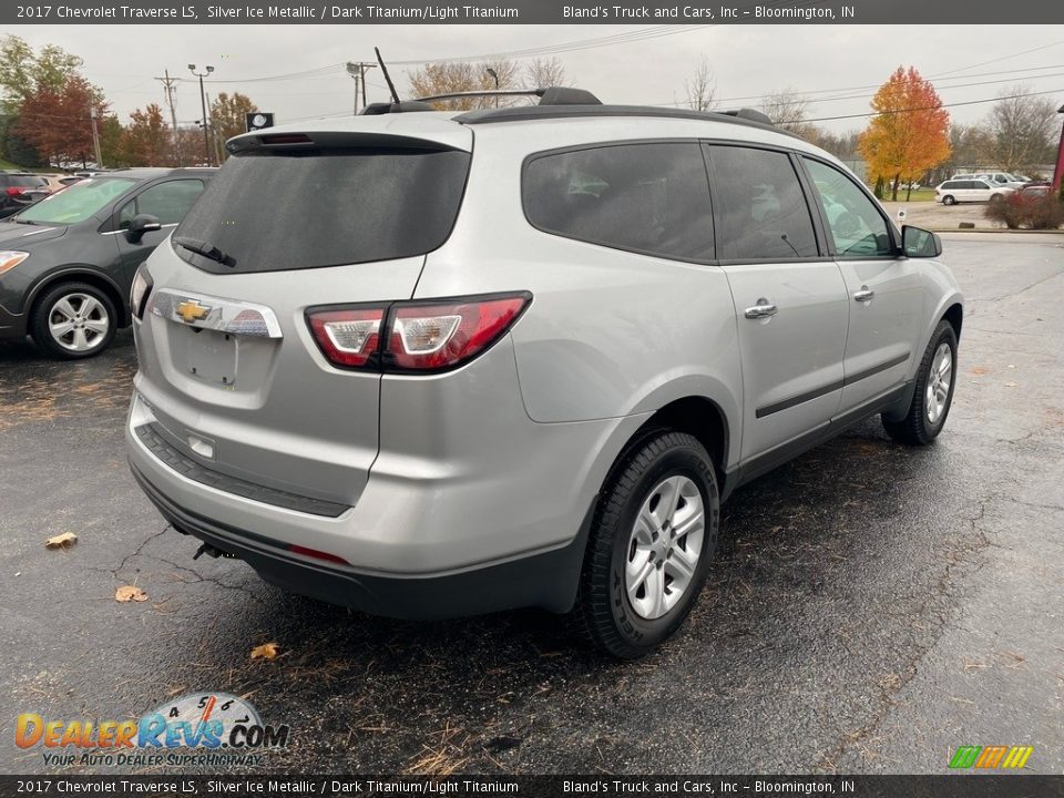 2017 Chevrolet Traverse LS Silver Ice Metallic / Dark Titanium/Light Titanium Photo #6