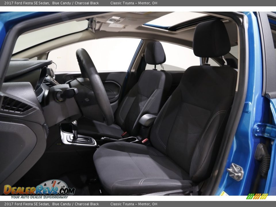 2017 Ford Fiesta SE Sedan Blue Candy / Charcoal Black Photo #5