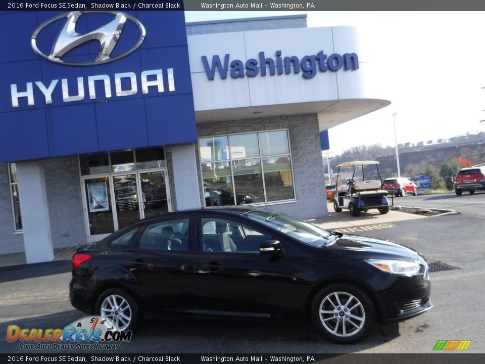 2016 Ford Focus SE Sedan Shadow Black / Charcoal Black Photo #2