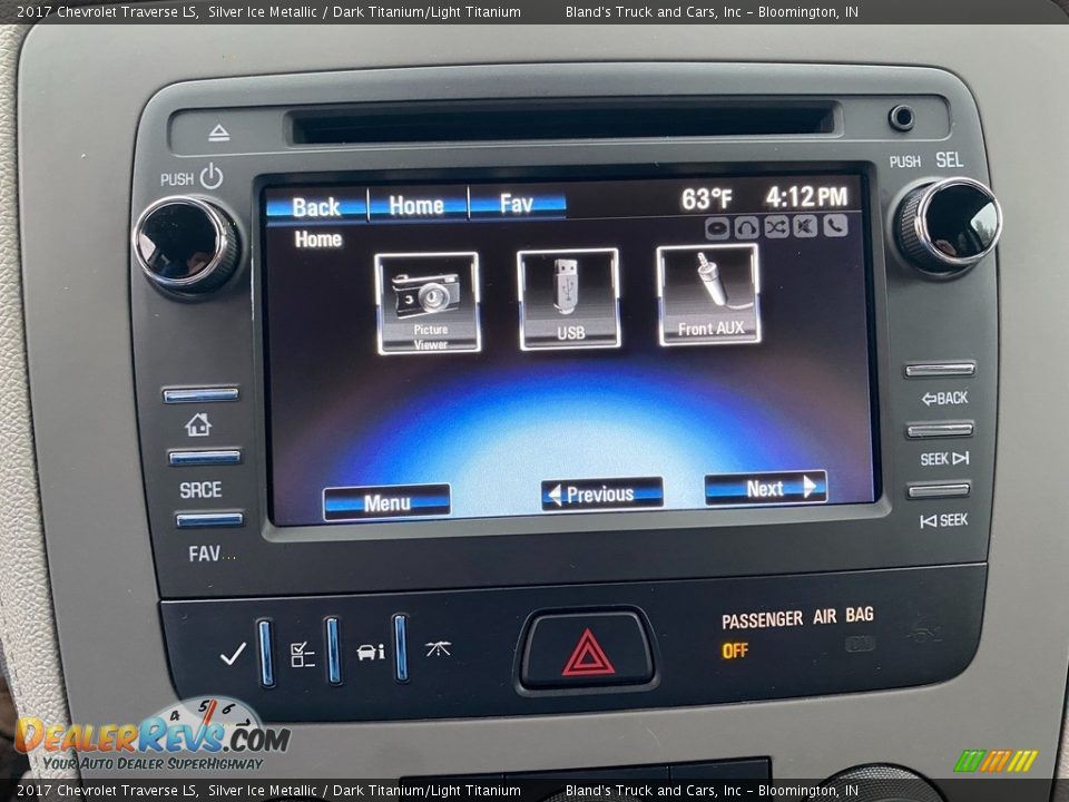 2017 Chevrolet Traverse LS Silver Ice Metallic / Dark Titanium/Light Titanium Photo #26