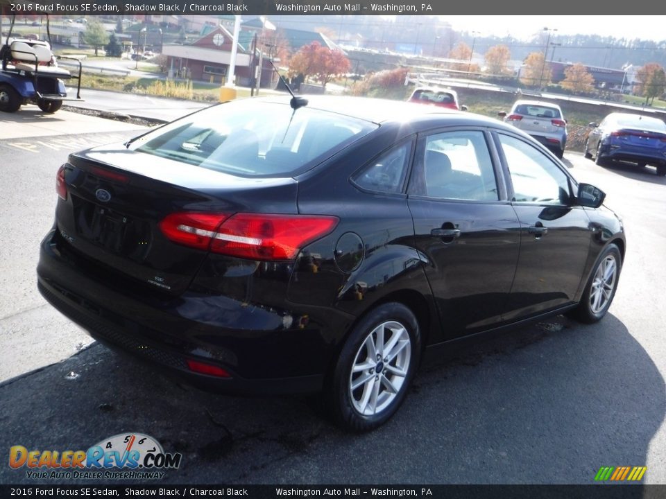 2016 Ford Focus SE Sedan Shadow Black / Charcoal Black Photo #9