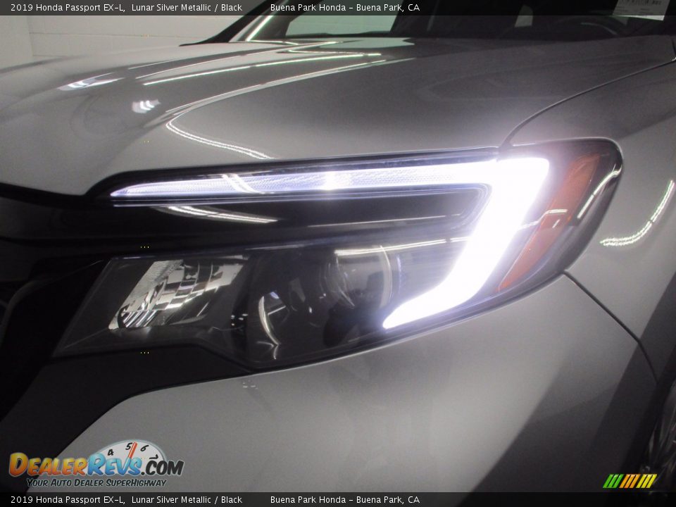 2019 Honda Passport EX-L Lunar Silver Metallic / Black Photo #10