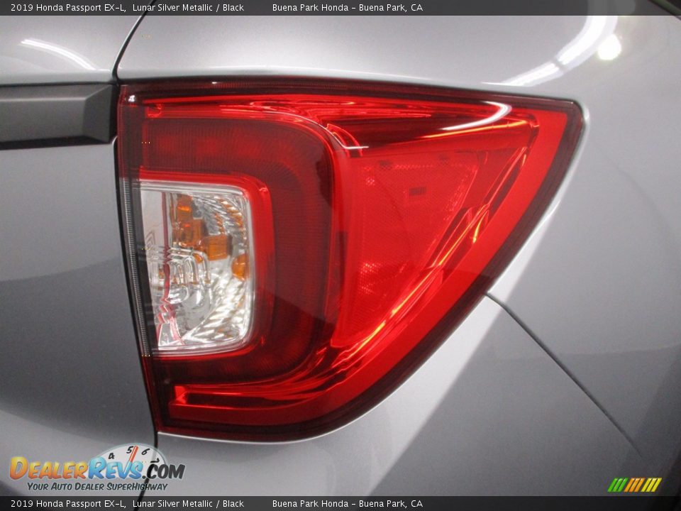 2019 Honda Passport EX-L Lunar Silver Metallic / Black Photo #12