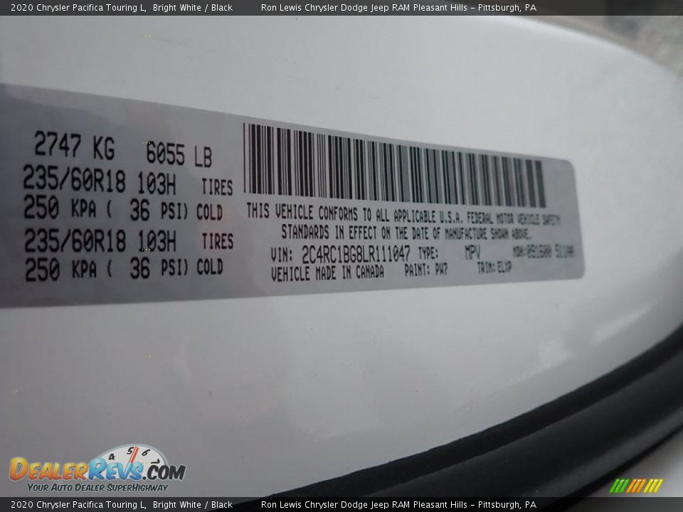 2020 Chrysler Pacifica Touring L Bright White / Black Photo #15