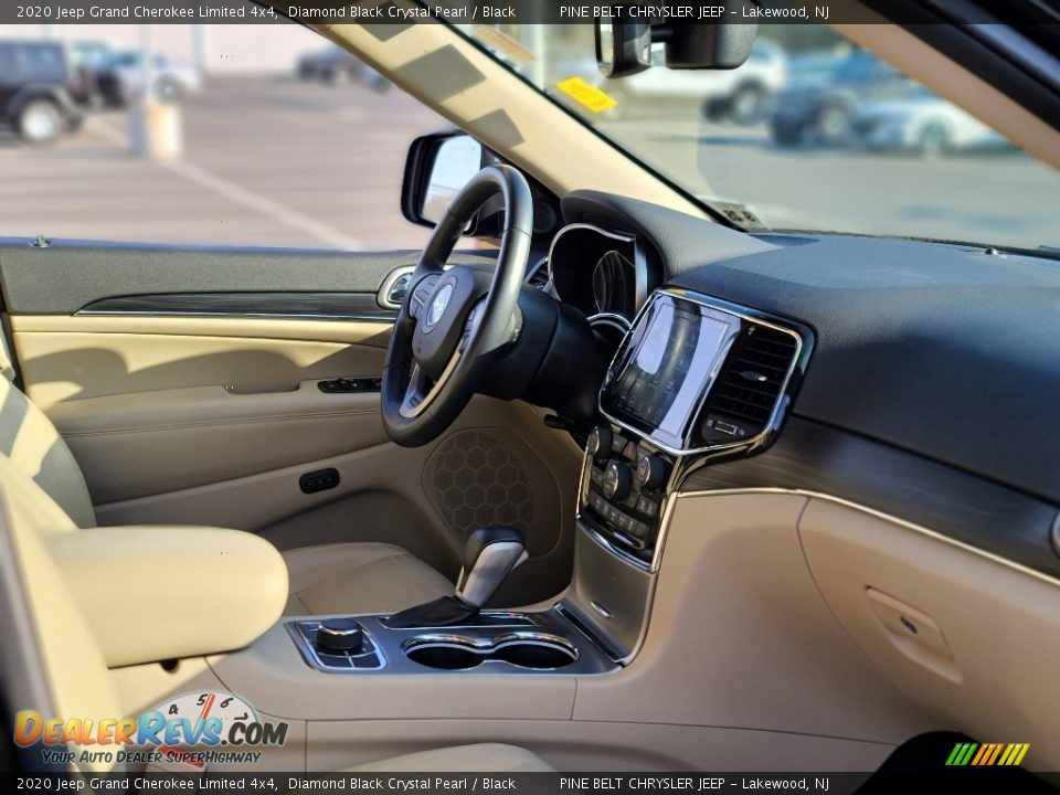 2020 Jeep Grand Cherokee Limited 4x4 Diamond Black Crystal Pearl / Black Photo #28