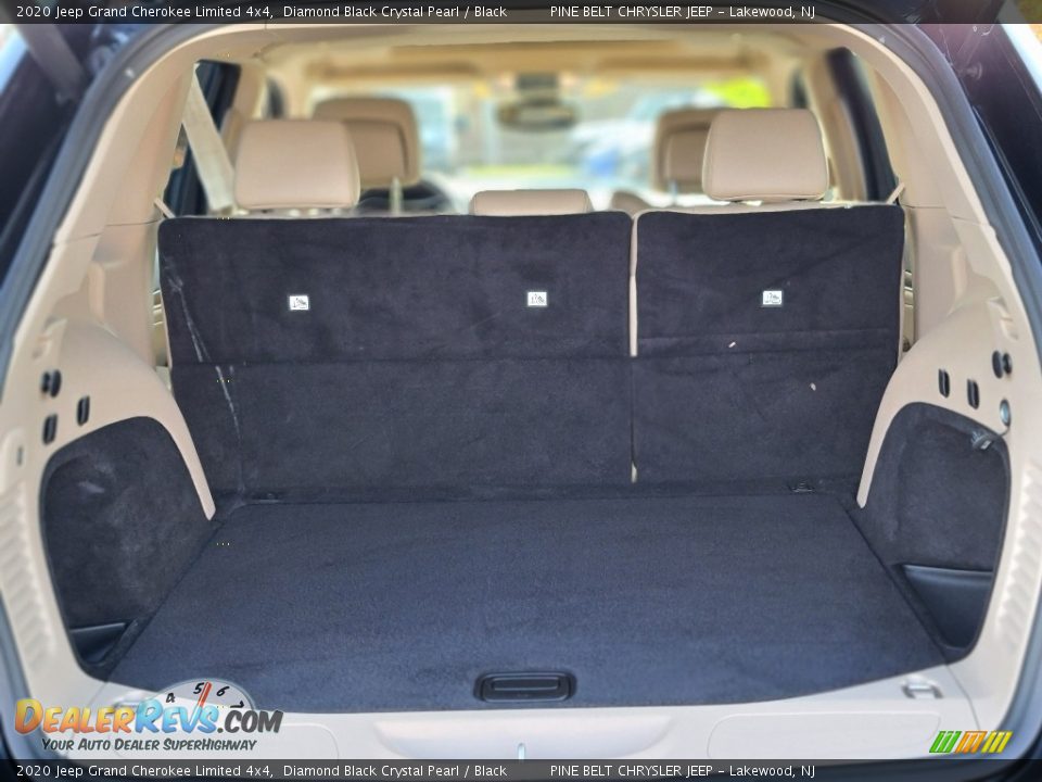 2020 Jeep Grand Cherokee Limited 4x4 Diamond Black Crystal Pearl / Black Photo #32