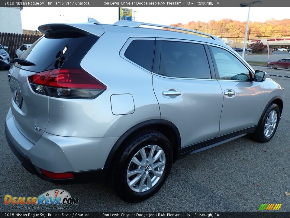 2018 Nissan Rogue SV Brilliant Silver / Charcoal Photo #6