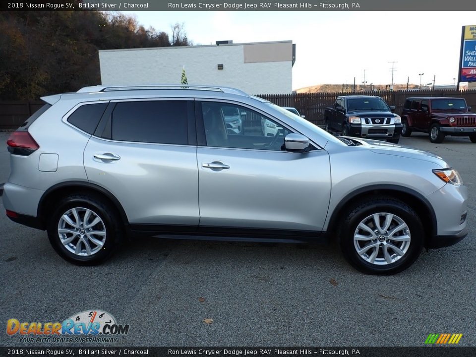 2018 Nissan Rogue SV Brilliant Silver / Charcoal Photo #7