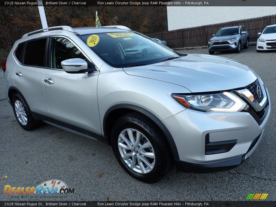 2018 Nissan Rogue SV Brilliant Silver / Charcoal Photo #8