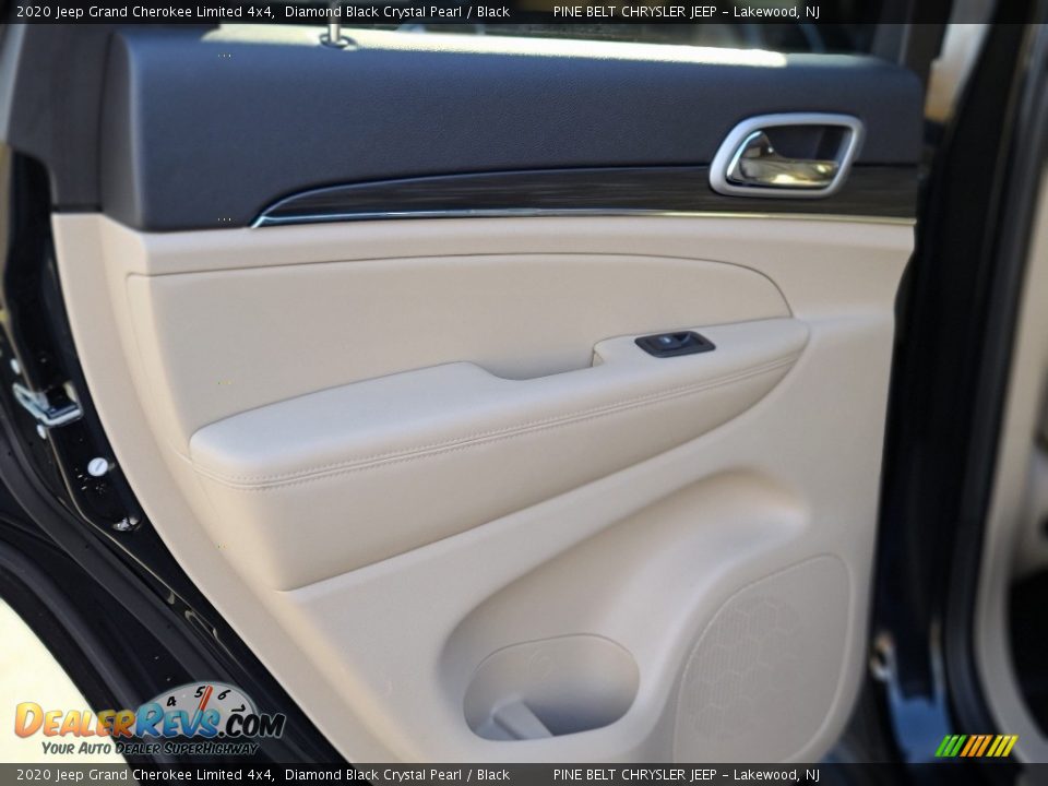 2020 Jeep Grand Cherokee Limited 4x4 Diamond Black Crystal Pearl / Black Photo #36