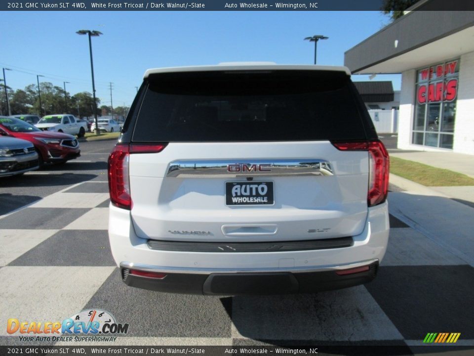 2021 GMC Yukon SLT 4WD White Frost Tricoat / Dark Walnut/­Slate Photo #4