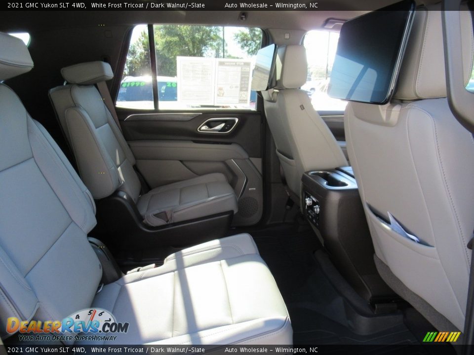 2021 GMC Yukon SLT 4WD White Frost Tricoat / Dark Walnut/­Slate Photo #12