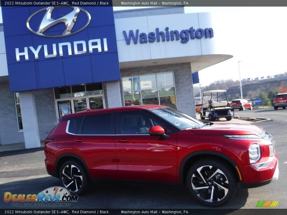 2022 Mitsubishi Outlander SE S-AWC Red Diamond / Black Photo #2