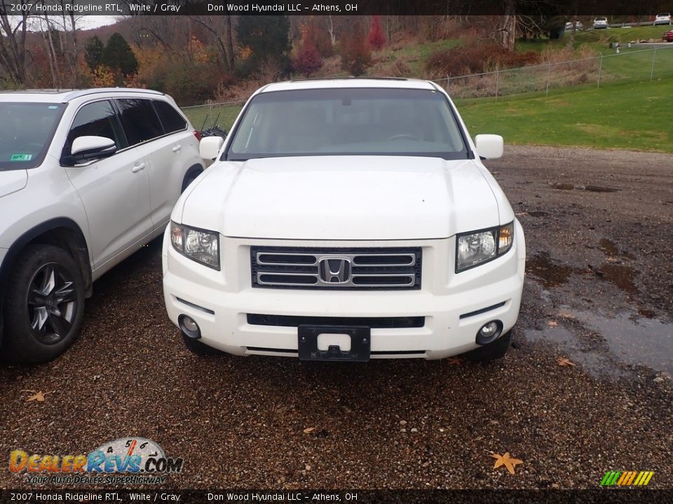 2007 Honda Ridgeline RTL White / Gray Photo #4