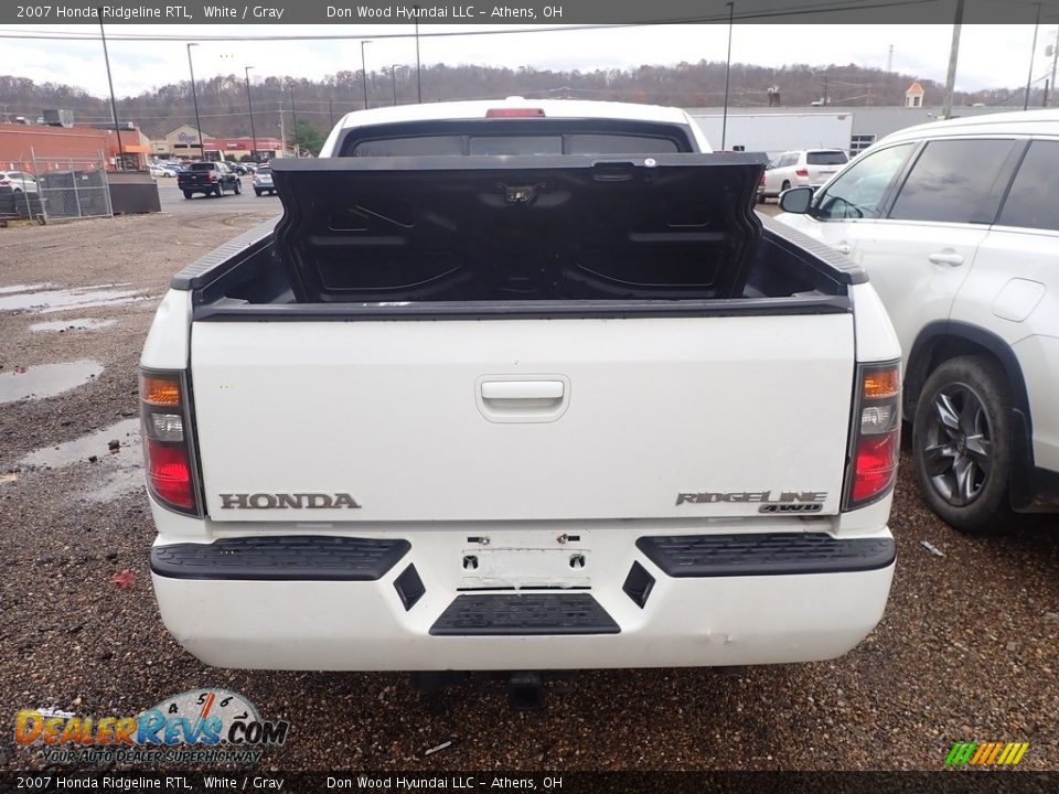2007 Honda Ridgeline RTL White / Gray Photo #10
