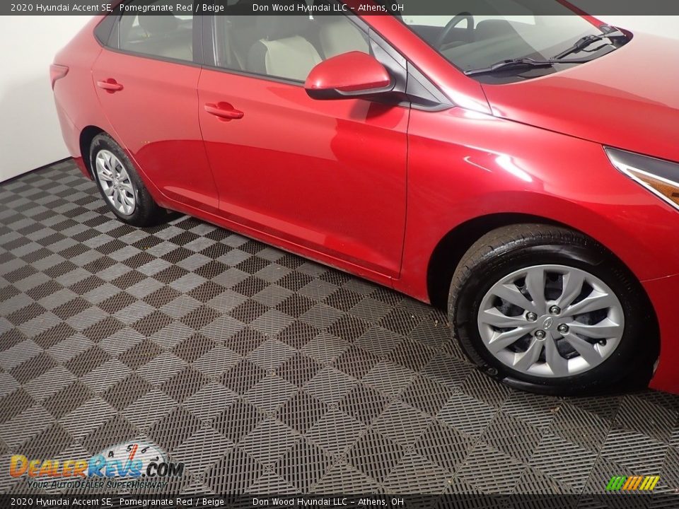 2020 Hyundai Accent SE Pomegranate Red / Beige Photo #4