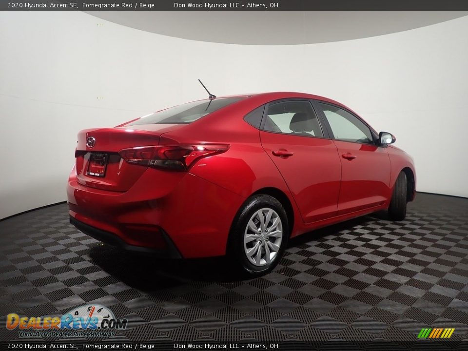 2020 Hyundai Accent SE Pomegranate Red / Beige Photo #16