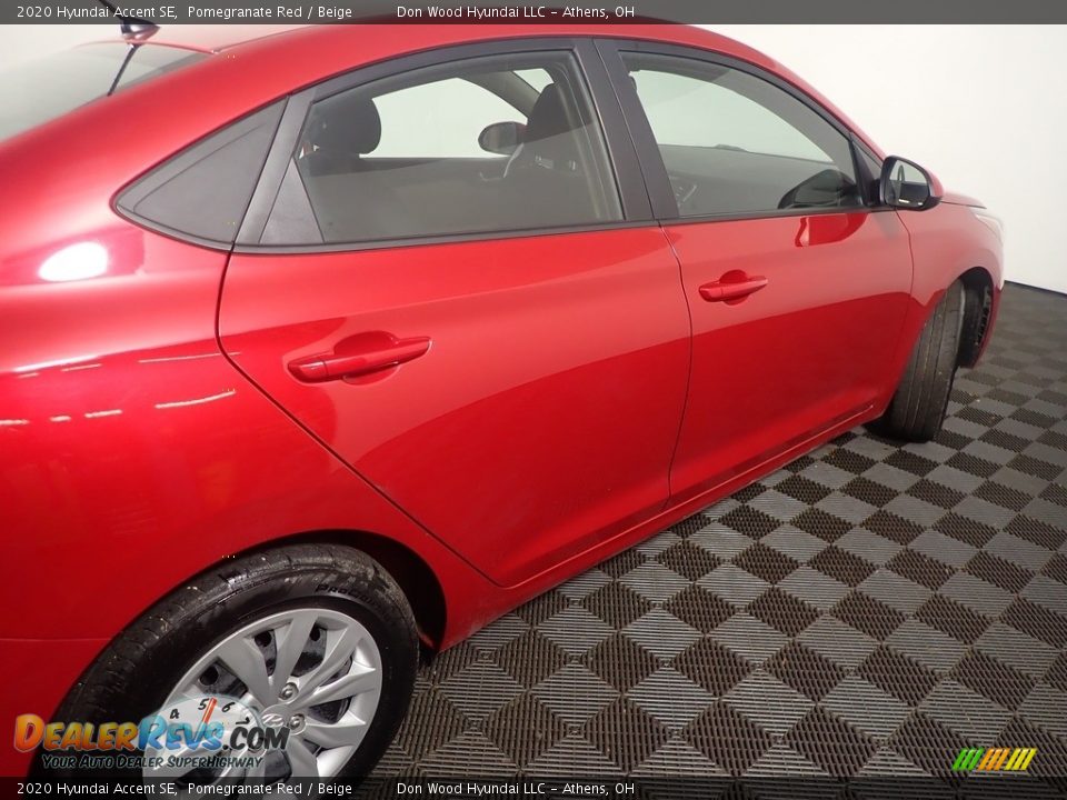 2020 Hyundai Accent SE Pomegranate Red / Beige Photo #19