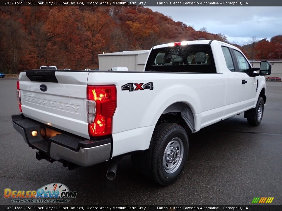 2022 Ford F350 Super Duty XL SuperCab 4x4 Oxford White / Medium Earth Gray Photo #2