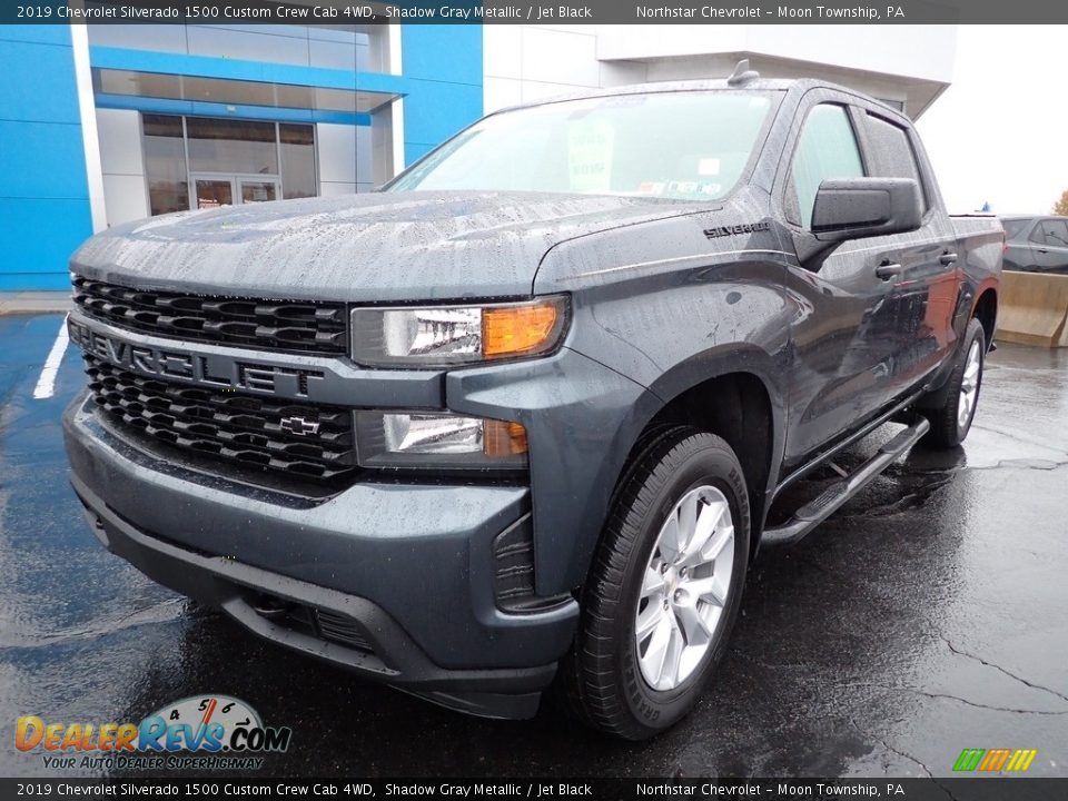 2019 Chevrolet Silverado 1500 Custom Crew Cab 4WD Shadow Gray Metallic / Jet Black Photo #2