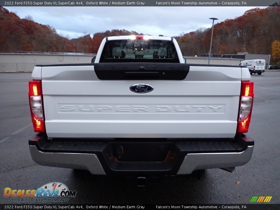 2022 Ford F350 Super Duty XL SuperCab 4x4 Oxford White / Medium Earth Gray Photo #3