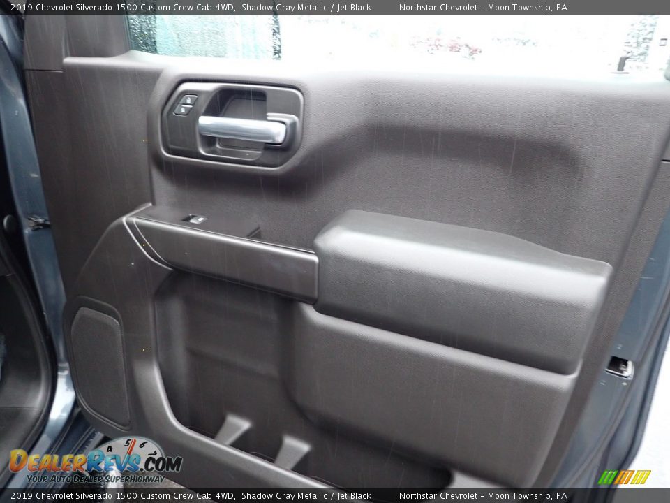 2019 Chevrolet Silverado 1500 Custom Crew Cab 4WD Shadow Gray Metallic / Jet Black Photo #16