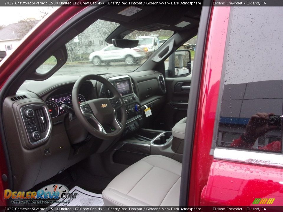2022 Chevrolet Silverado 1500 Limited LTZ Crew Cab 4x4 Cherry Red Tintcoat / Gideon/­Very Dark Atmosphere Photo #16