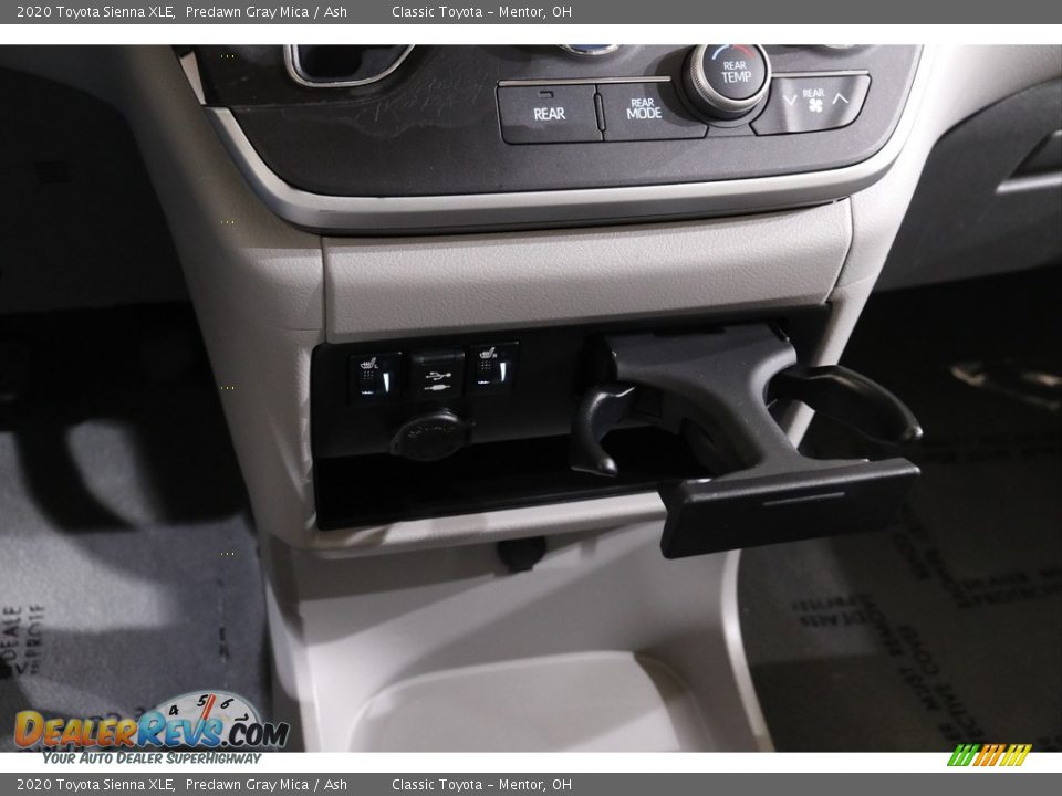 2020 Toyota Sienna XLE Predawn Gray Mica / Ash Photo #13