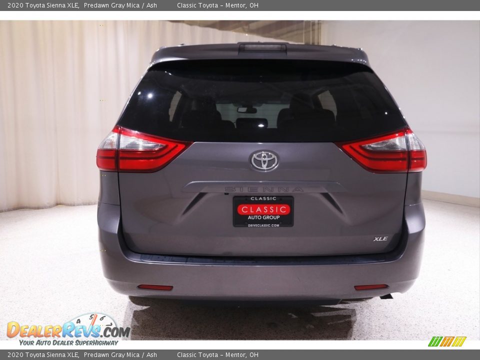 2020 Toyota Sienna XLE Predawn Gray Mica / Ash Photo #19