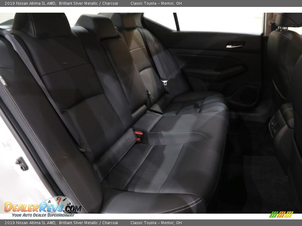 2019 Nissan Altima SL AWD Brilliant Silver Metallic / Charcoal Photo #16