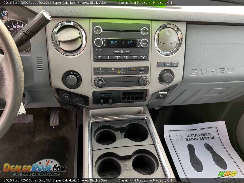 Controls of 2016 Ford F250 Super Duty XLT Super Cab 4x4 Photo #12
