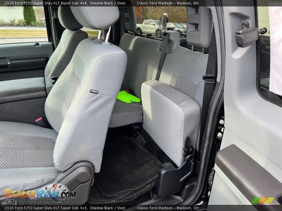 Rear Seat of 2016 Ford F250 Super Duty XLT Super Cab 4x4 Photo #14