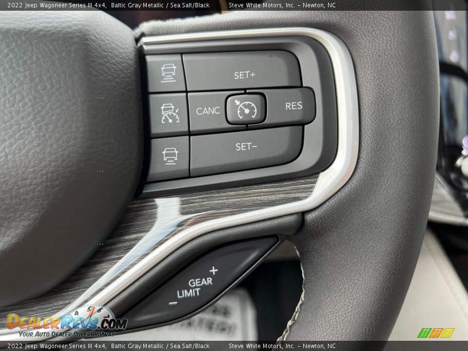 2022 Jeep Wagoneer Series III 4x4 Steering Wheel Photo #33