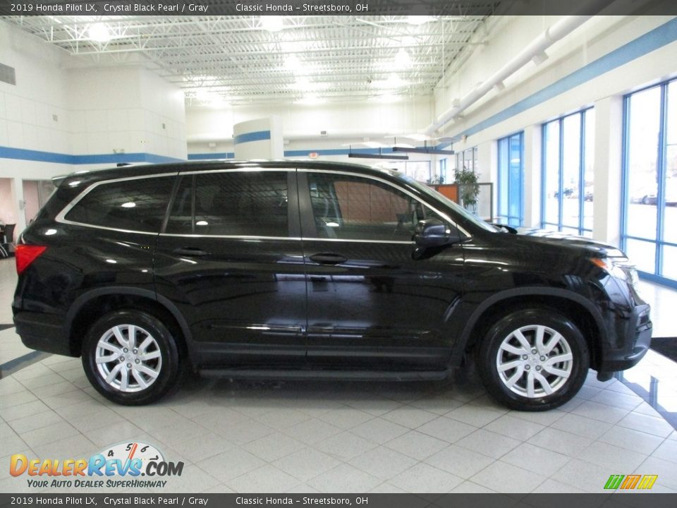 2019 Honda Pilot LX Crystal Black Pearl / Gray Photo #4