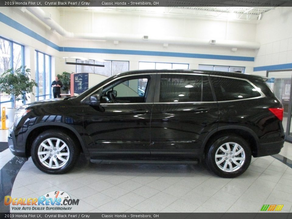 2019 Honda Pilot LX Crystal Black Pearl / Gray Photo #10