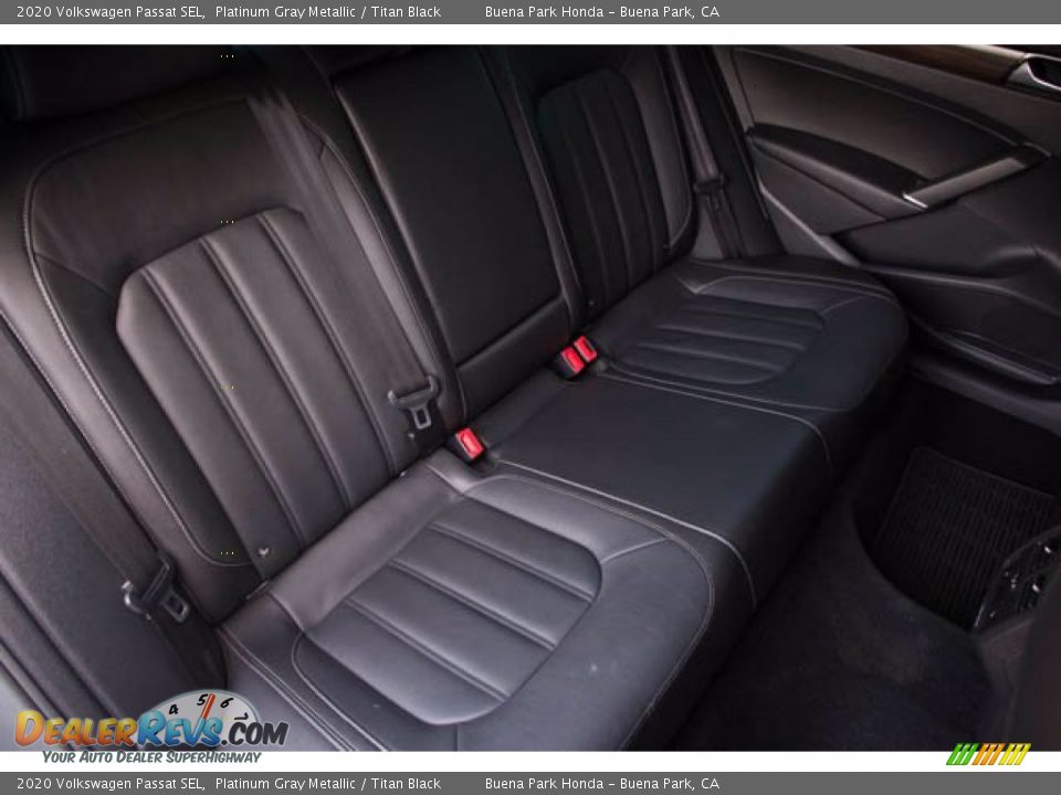 2020 Volkswagen Passat SEL Platinum Gray Metallic / Titan Black Photo #24