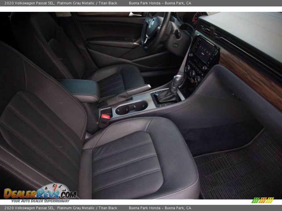 2020 Volkswagen Passat SEL Platinum Gray Metallic / Titan Black Photo #25