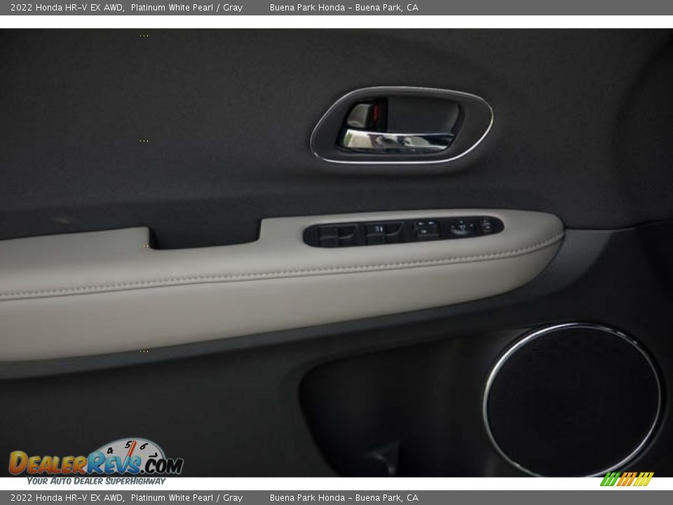 2022 Honda HR-V EX AWD Platinum White Pearl / Gray Photo #32