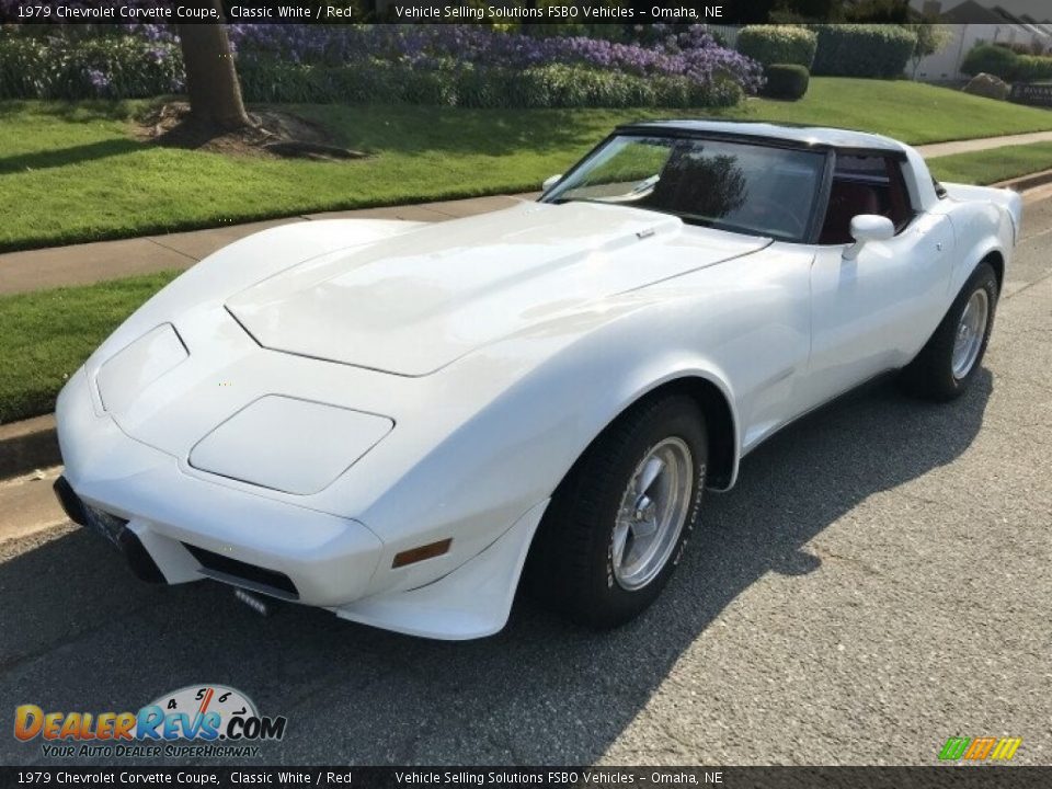 1979 Chevrolet Corvette Coupe Classic White / Red Photo #1