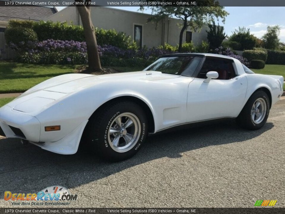 1979 Chevrolet Corvette Coupe Classic White / Red Photo #7