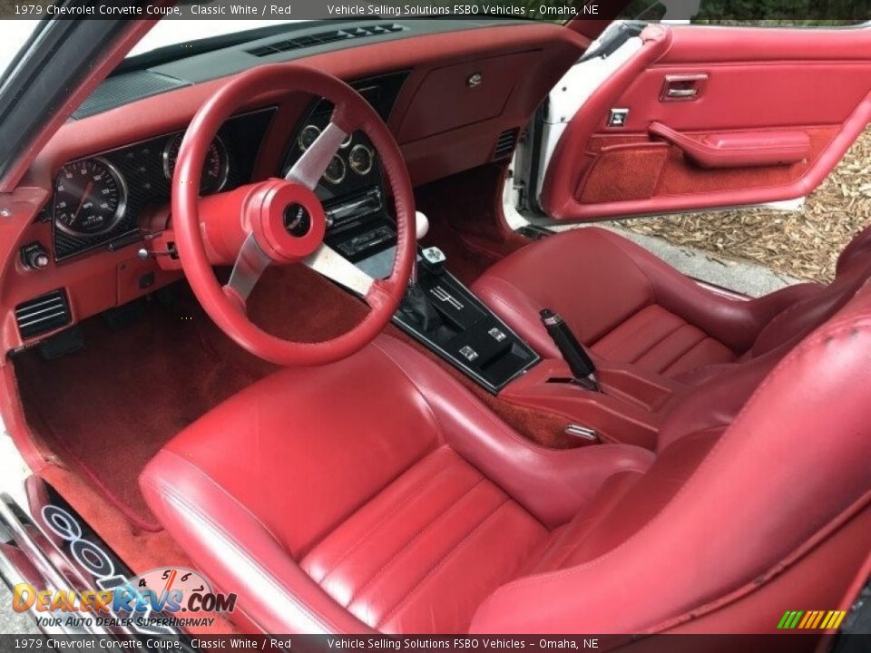 1979 Chevrolet Corvette Coupe Classic White / Red Photo #17