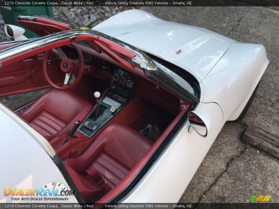 1979 Chevrolet Corvette Coupe Classic White / Red Photo #19